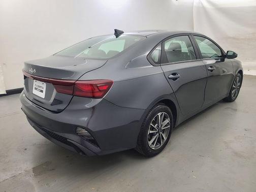Gravity Gray 2024 Kia Forte LXS