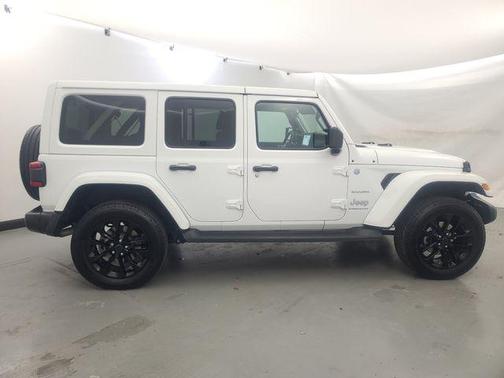 Bright White Clearcoat 2024 Jeep Wrangler 4xe Sahara