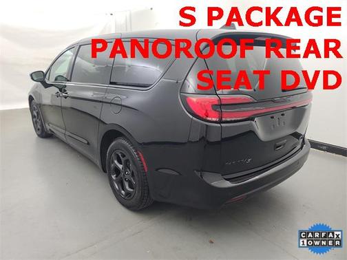 2023 Chrysler Pacifica Hybrid Limited