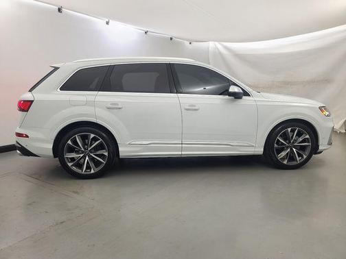 Glacier White Metallic 2022 Audi SQ7 4.0T Prestige