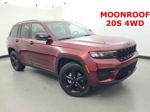 Velvet Red Pearlcoat 2023 Jeep Grand Cherokee Altitude