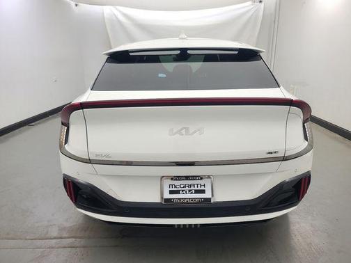 Snow White Pearl 2023 Kia EV6 GT