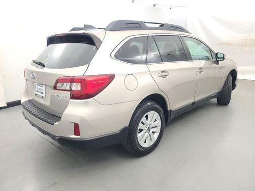 Tungsten Metallic 2017 Subaru Outback 2.5i Premium