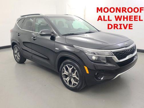 Cherry Black 2021 Kia Seltos EX