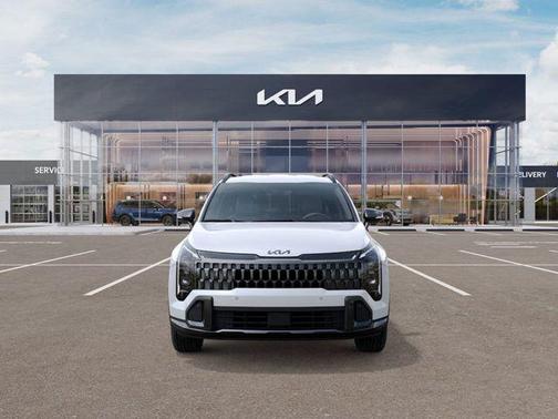 Snow White Pearl 2026 Kia Sportage X-Line