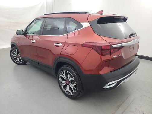Mars Orange 2022 Kia Seltos SX Turbo