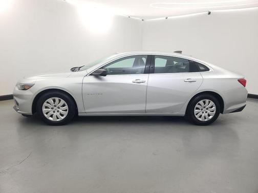 Silver Ice Metallic 2016 Chevrolet Malibu L