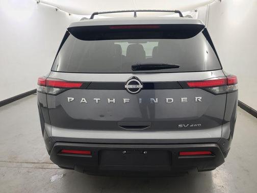 2022 Nissan Pathfinder SV 4WD