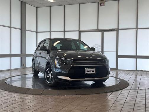 2023 Kia Niro LX