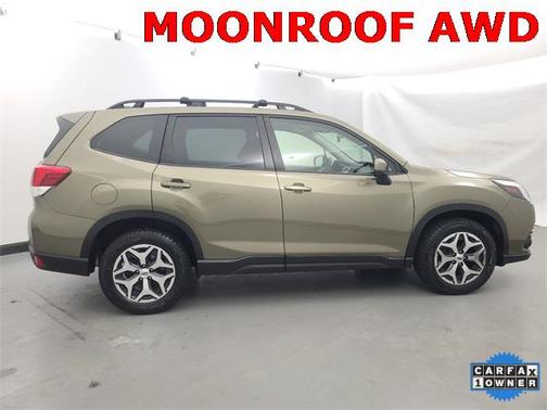 2022 Subaru Forester Premium