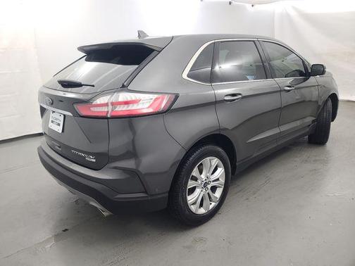 MAGNETIC 2019 Ford Edge Titanium