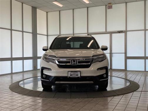 2019 Honda Pilot Touring 8-Passenger