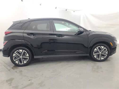 2023 Hyundai KONA EV SE