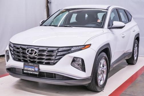 2023 Hyundai TUCSON SE