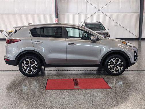 2022 Kia Sportage LX