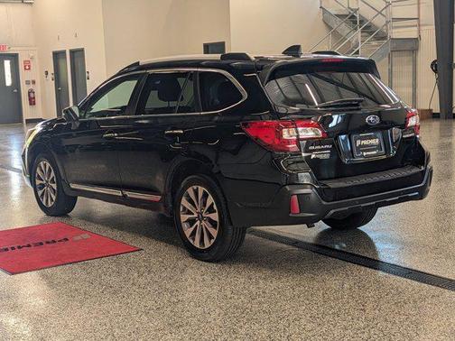 2018 Subaru Outback 2.5i Touring