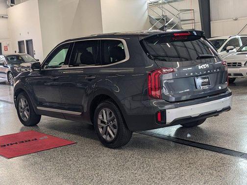 2024 Kia Telluride LX