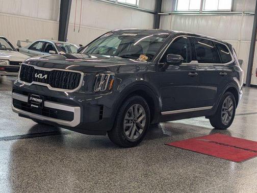 2024 Kia Telluride LX