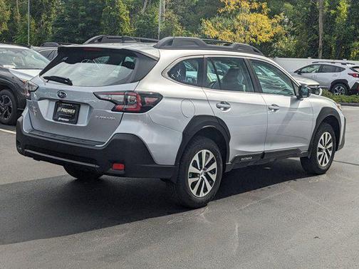 2025 Subaru Outback Base