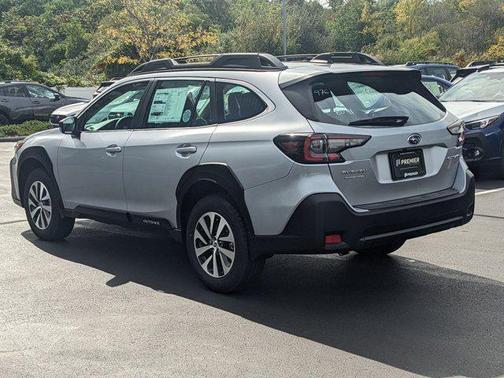 2025 Subaru Outback Base