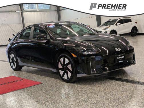 Onyx Black 2025 Hyundai IONIQ 6 SE
