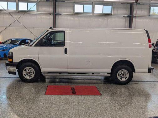 2022 GMC Savana 2500 Work Van