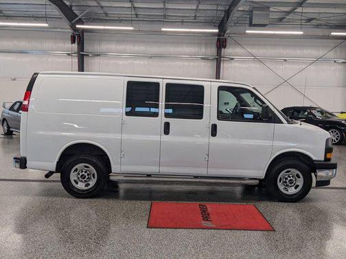 2022 GMC Savana 2500 Work Van