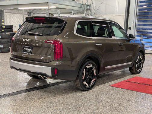 2023 Kia Telluride S