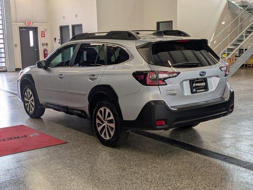 Ice Silver Metallic 2025 Subaru Outback Premium