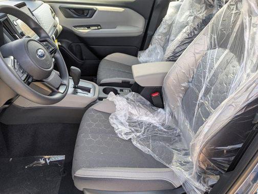 2025 Subaru Forester Base