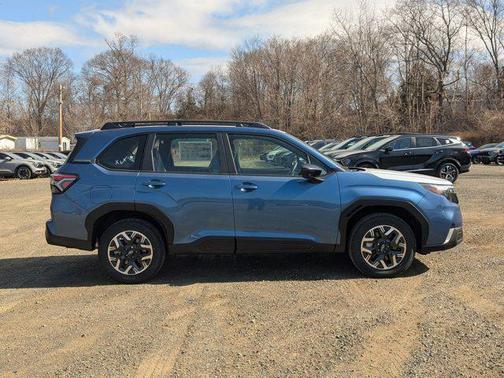 2025 Subaru Forester Base