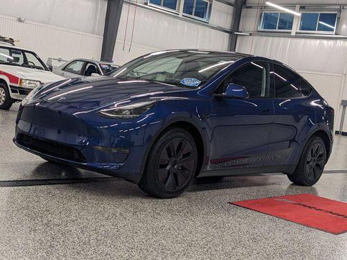 2025 Tesla Model Y Long Range Dual Motor All-Wheel Drive