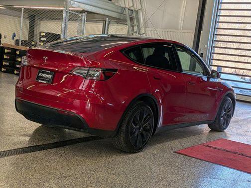 2025 Tesla Model Y Long Range Dual Motor All-Wheel Drive