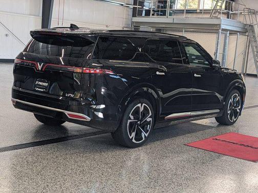 2024 VinFast VF 9 Plus