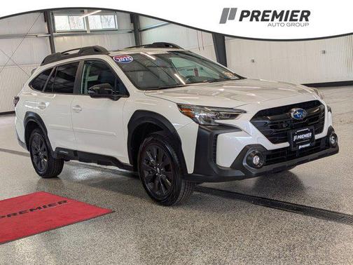 Crystal White Pearl 2025 Subaru Outback Onyx Edition