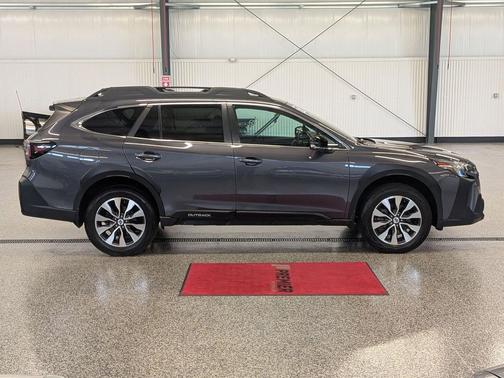 Magnetite Gray Metallic 2023 Subaru Outback Limited XT