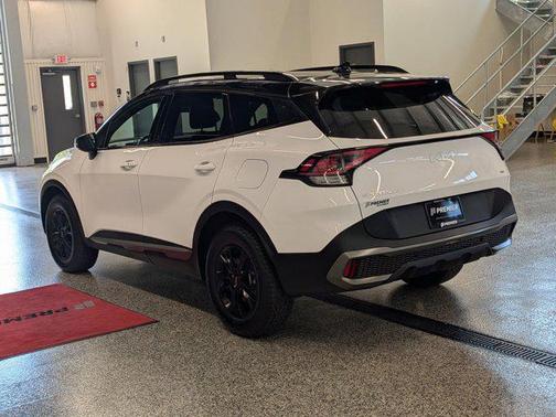 Glacial White Pearl 2023 Kia Sportage S