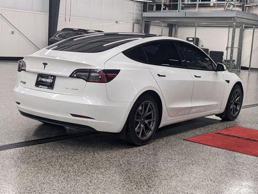 2022 Tesla Model 3 Long Range