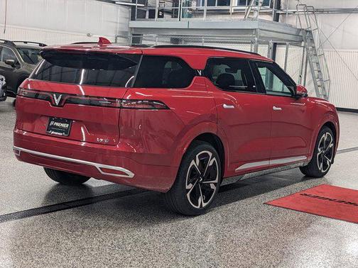 2024 VinFast VF 9 Plus