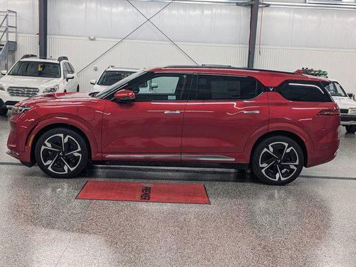 2024 VinFast VF 9 Plus