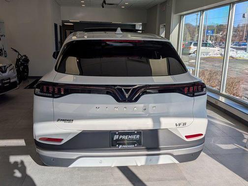 2025 VinFast VF 8 Plus