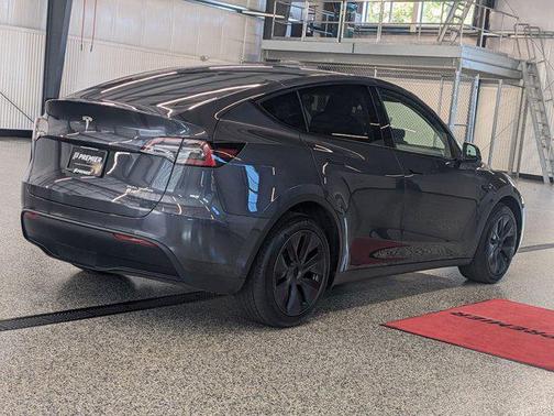 2025 Tesla Model Y Long Range Dual Motor All-Wheel Drive