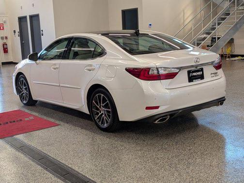 2017 Lexus ES 350 Base