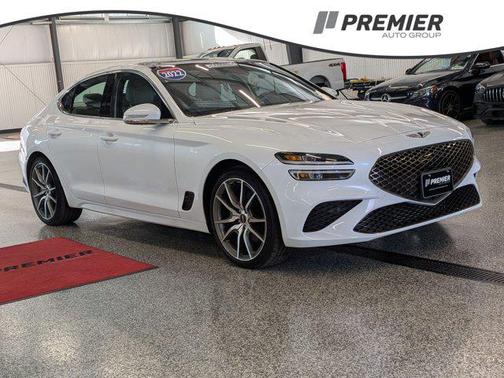 2022 Genesis G70 2.0T AWD