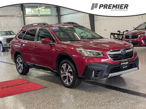 Crimson Red Pearl 2022 Subaru Outback Limited