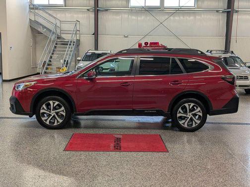 Crimson Red Pearl 2022 Subaru Outback Limited