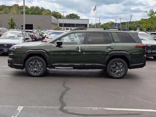 Deep Emerald Green Pearl 2026 Subaru Outback Premium