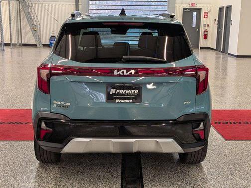 Pluton Blue 2024 Kia Seltos SX Turbo