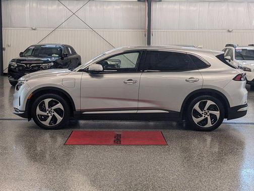 2023 VinFast VF 8 Eco