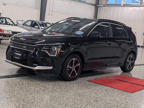 2023 Kia Niro SX